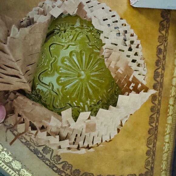 La Jolie Muse Maelyn Starlit Golden Fir 12oz Botanical European Soy Candle NEW - Picture 8 of 9